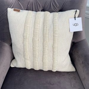 Ugg NWT Alicia Square Accent Pillow